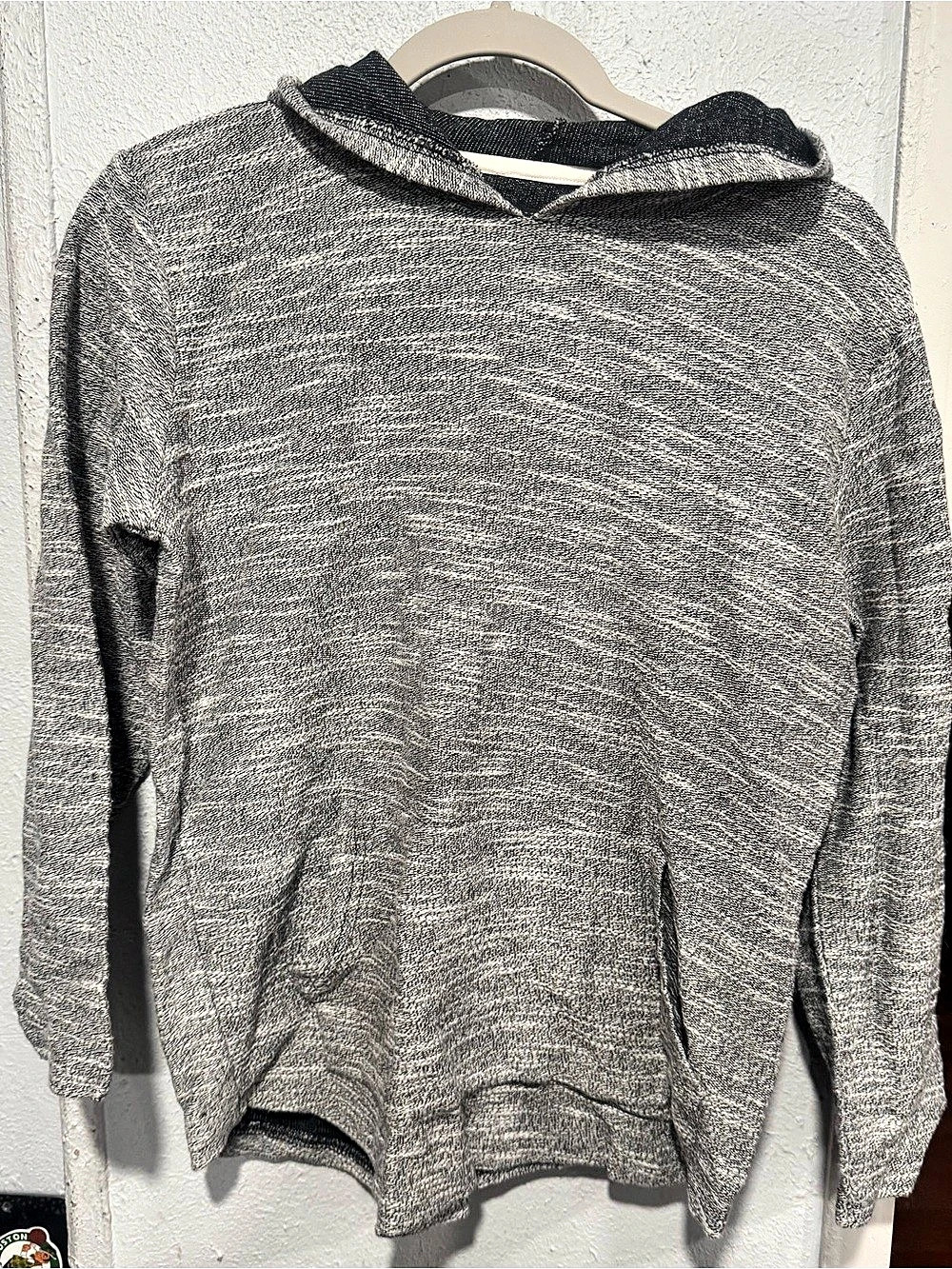 Broken Threads Cotton Hoodie Size Large Like New